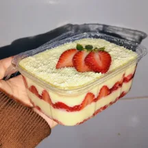 Ninho com morango 