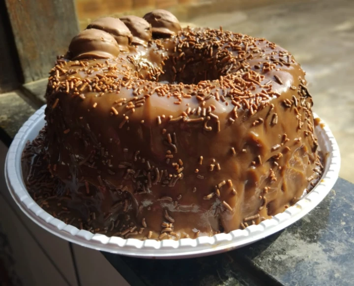 BOLO DE CHOCOLATE 