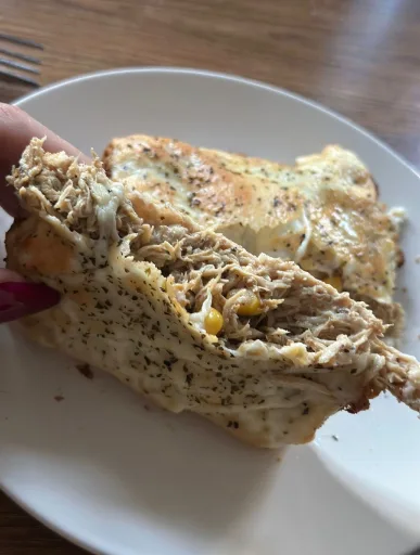 Pão com Frango Cremoso
