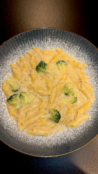 Penne ao parmesão