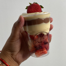 Copo com morangos 