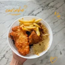 Frango a milanesa e carne