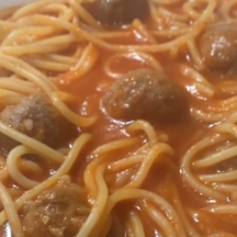 Macarrão com mini almônde