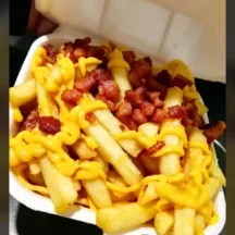 Batata com cheddar e baco