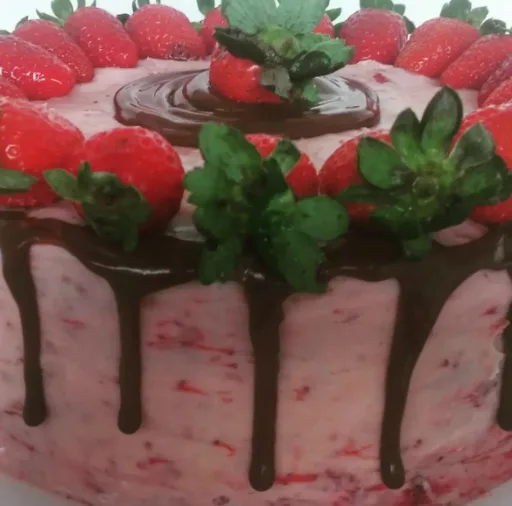 Bolo morango e chocolate