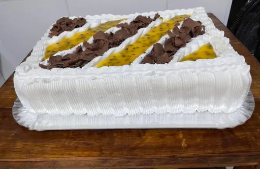 Bolo maracujá e chocolate