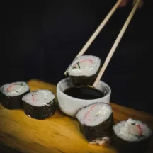 KANI MAKI