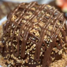 Mini vulcão Ferrero 